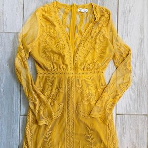 🛍 3/$25 Yellow mustard dress!